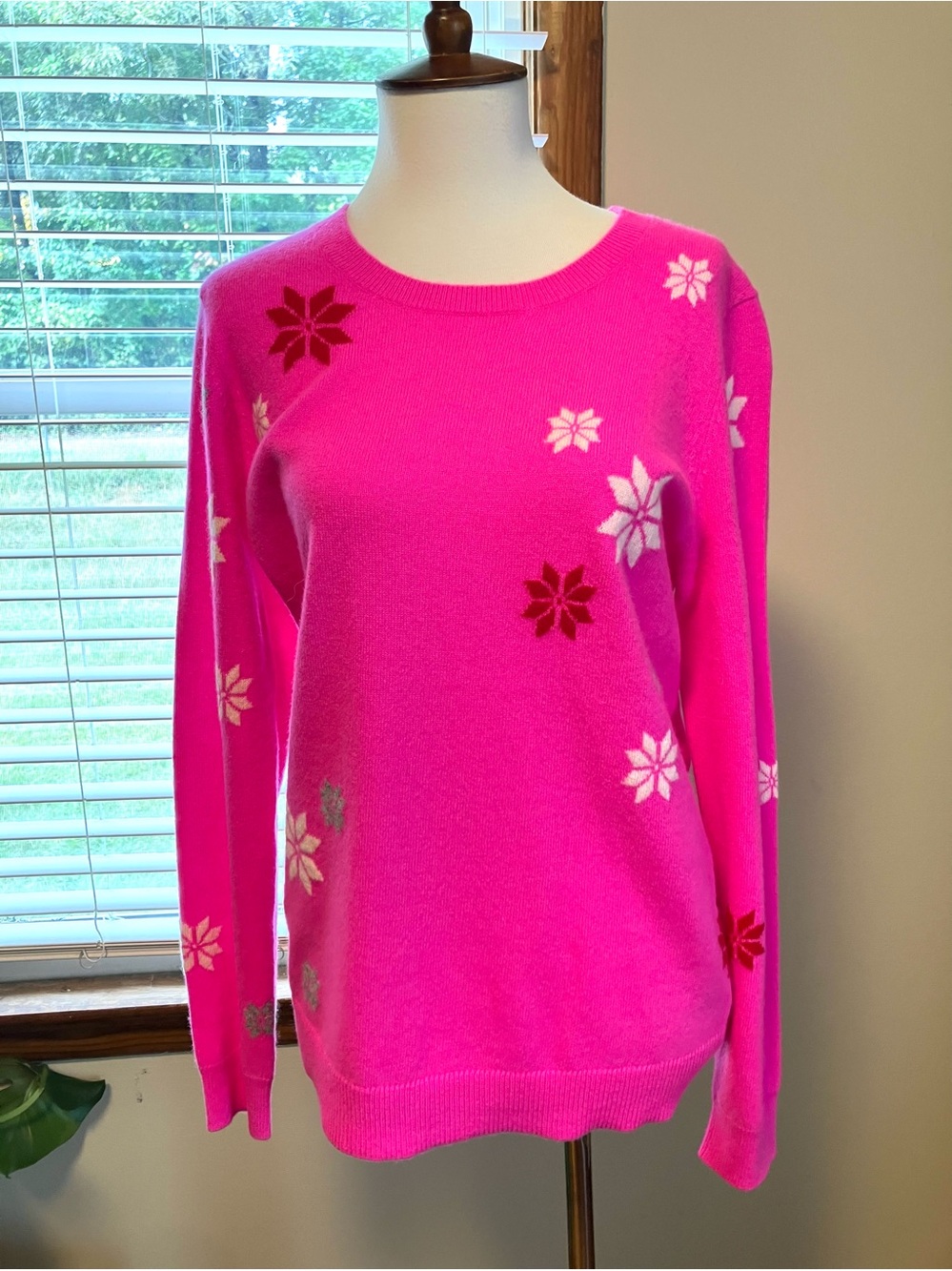 Ann Taylor Cashmere Snowflake Sweater Medium